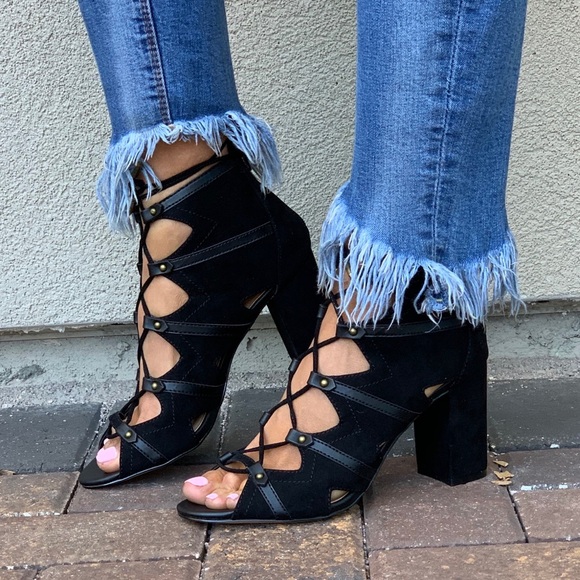 Caged Lace up Geometric Cutouts Block Heel Bootie - Picture 5 of 8